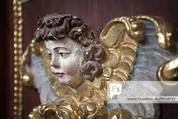 Engelsfigur in der Klosterkirche St. Stephanus und St. Vitus ehemalige Abtei und Schloss Corvey UNESCO-Weltkulturerbe Höxter Nordrhein-Westfalen Deutschland Europa