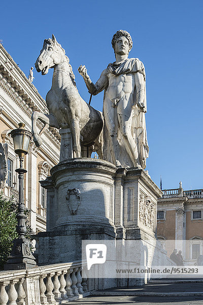 Dioskuren-Statue  Cordonata  Kapitol  Rione X Campitelli  Rom  Lazio  Italien  Europa