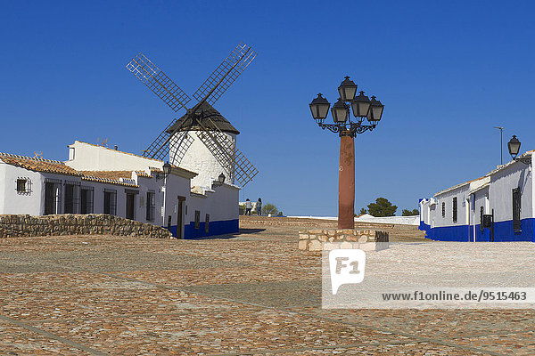 Windmühle  Campo de Criptana  Route der Windmühlen auch Route des Don Quijote  Provinz Ciudad Real  Kastilien-La Mancha  Spanien  Europa