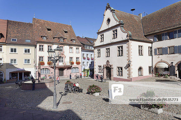 Marktplatz und altes Rathaus  Endingen  Kaiserstuhl  Schwarzwald  Baden-Württemberg  Deutschland  Europa