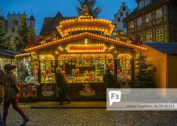 Bude auf dem Weihnachtsmarkt  Hildesheim  Niedersachsen  Deutschland  Europa