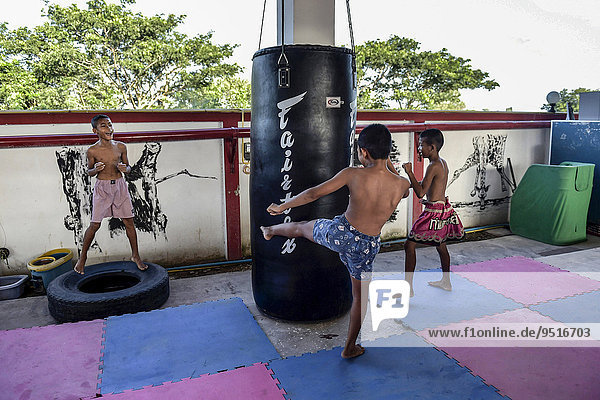 Kinder beim Kampfsport-Training  Hua Hin  Thailand  Asien