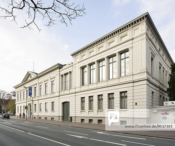 Ehemaliges Oldenburger Prinzenpalais  heute Landesmuseum für Kunst und Kulturgeschichte mit Galerie Neuer Meister  Oldenburg  Niedersachsen  Deutschland  Europa