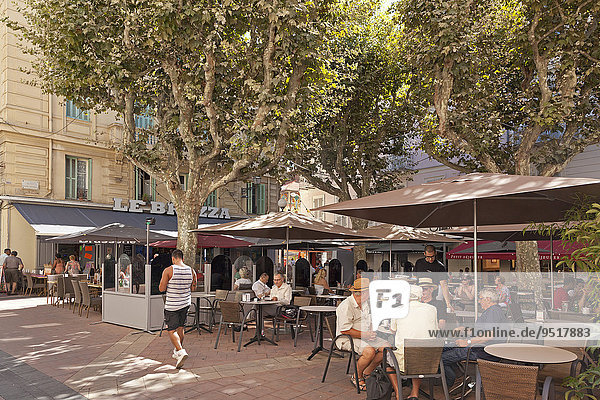 Straßencafé  Altstadt  Menton  Cote d'Azur  Frankreich  Europa