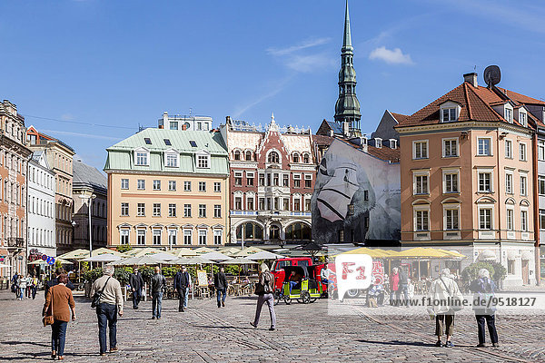 Domplatz in der Altstadt  Riga  Lettland  Europa