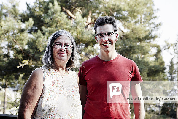 Senior Senioren Portrait Frau Sohn Erwachsener