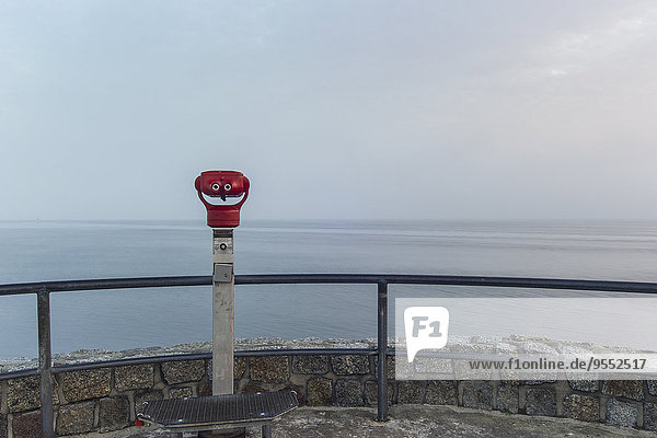 Germany  Mecklenburg-Western Pomerania  Warnemuende  Baltic Sea  Observation point  red Binoculars at down
