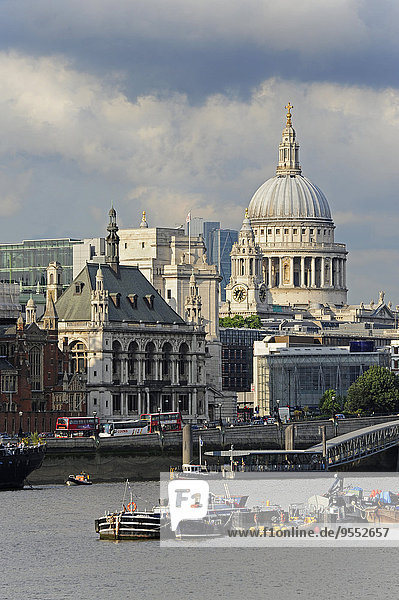 Großbritannien  London  Themse und St. Paul's Cathedral