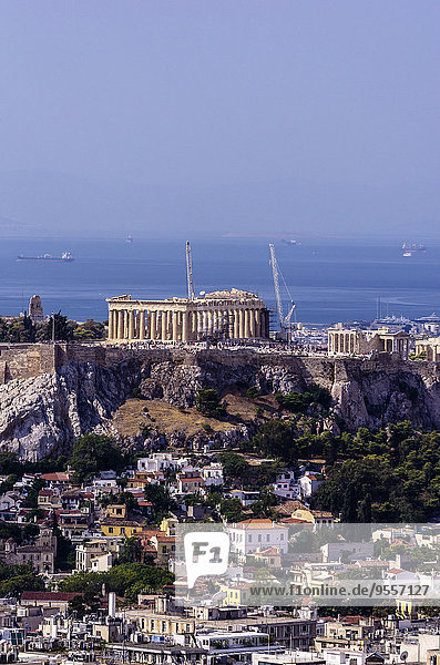 Griechenland,  Athen,  Stadtbild vom Berg Lycabettus mit Akropolis