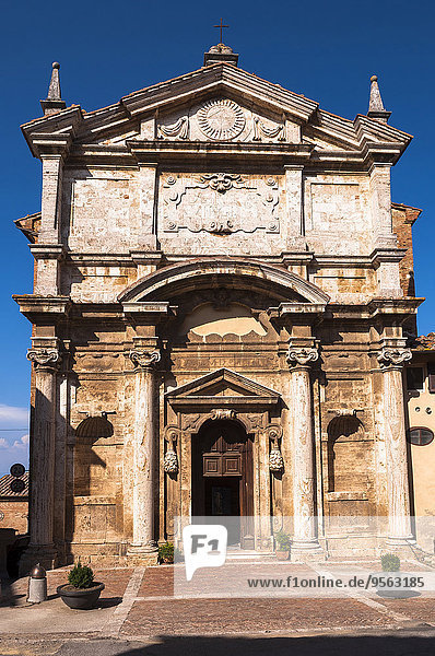 Außenaufnahme Kirche Luciafest Italien Montepulciano alt Toskana Provinz Siena