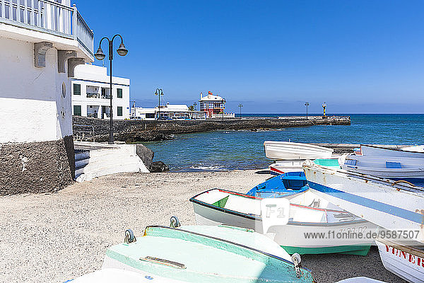 Spanien  Kanarische Inseln  Lanzarote  Punta de la Vela  Fischerdorf Arrieta