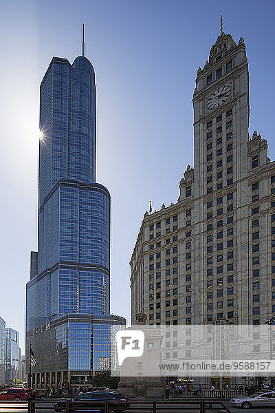 USA  Illinois  Chicago  Trump Tower und Wrigley Gebäude
