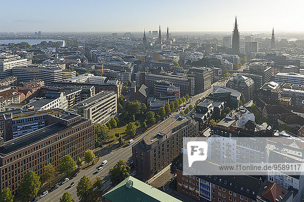 Deutschland  Hamburg  Blick von der St. Michaelskirche aus