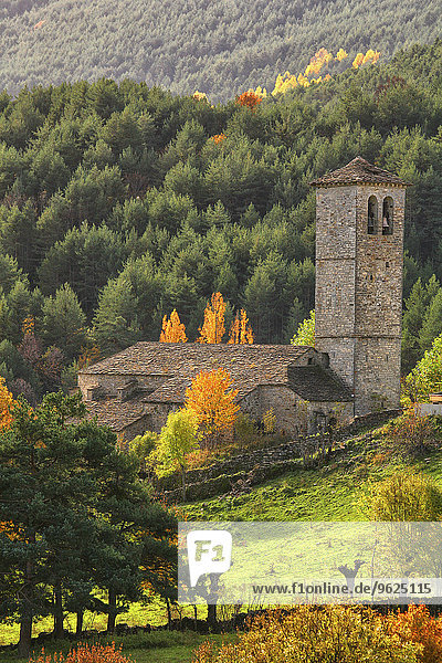 Spanien,  Provinz Huesca,  Kirche im Bergdorf Fanlo