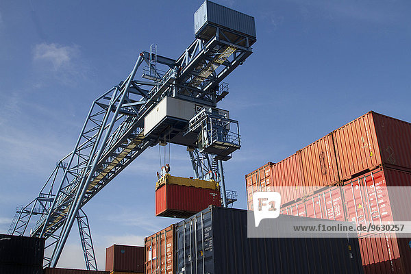 Containerhafen  Basel  Schweiz
