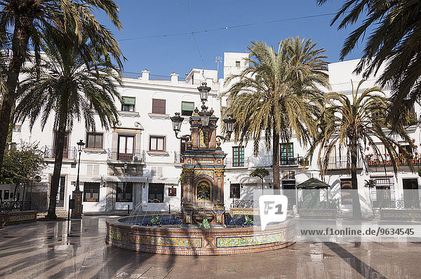View of fountain at Plaza de Espania