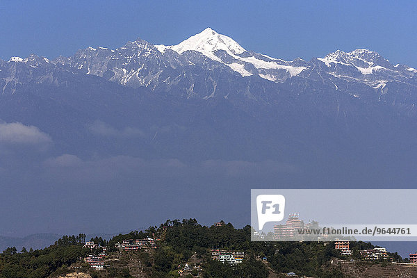 Ausblick auf Nagarkot und Berge des Himalaya  Nagarkot  Nepal  Asien