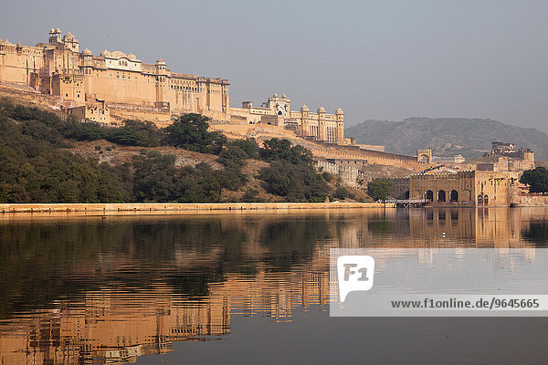 Fort Amber und Maota-See  Jaipur  Rajasthan  Indien  Asien