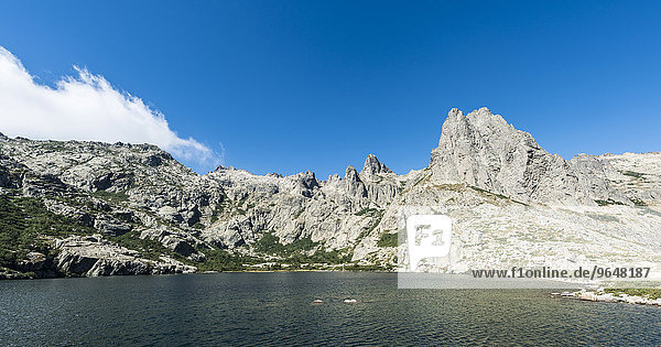 Bergsee Lac de Capitello  Restonica Hochtal  Corte  Département Haute-Corse  Korsika  Frankreich  Europa