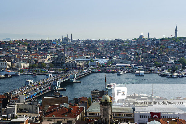 Großstadt Ansicht Asien Galatabrücke Goldenes Horn Istanbul Türkei