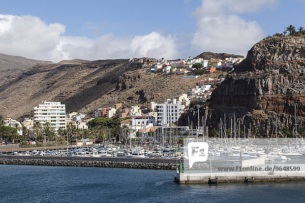 Ortsansicht mit Hafen  San Sebastian  La Gomera  Kanarische Inseln  Spanien  Europa