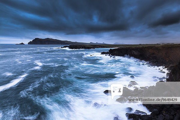 Atlantik  bei Dunquin  Dingle-Halbinsel  Kerry  Irland  Europa