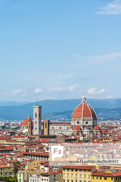 Stadtansicht mit Kathedrale von Florenz mit der Kuppel von Brunelleschi  UNESCO-Weltkulturerbe  Florenz  Toskana  Italien  Europa