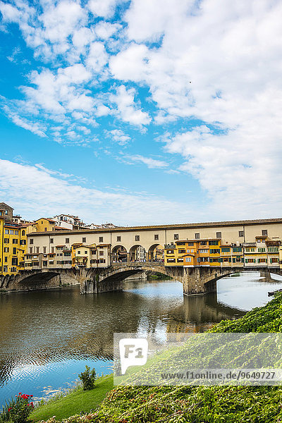 Ponte Vecchio  Fluss Arno  Florenz  Toskana  Italien  Europa