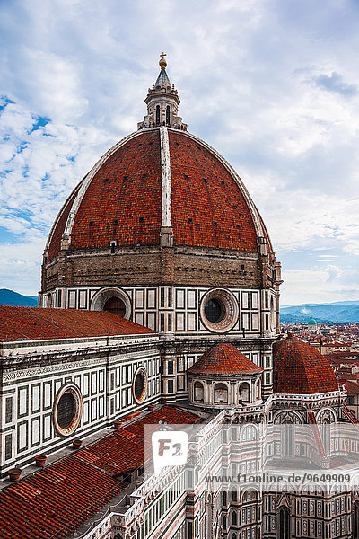 Kathedrale  Dom von Florenz  Duomo Santa Maria del Fiore mit der Kuppel von Brunelleschi  UNESCO-Weltkulturerbe  Florenz  Toskana  Italien  Europa
