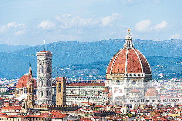 Kathedrale von Florenz mit der Kuppel von Brunelleschi  UNESCO-Weltkulturerbe  Florenz  Toskana  Italien  Europa