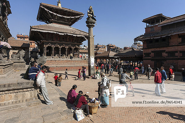Durbar Square  behind Vishvanath Temple  Patan  Nepal  Asia
