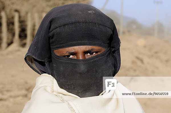 Verschleierte muslimische Frau aus dem Ogaden  Äthiopien  Afrika