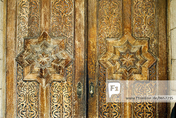 Eingangsportal an einem alten Haus in Kairo Ägypten Afrika