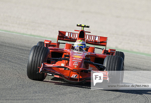 Felipe MASSA  Brasilien  im Ferrari F2008  bei Formel 1 Testfahrten auf dem Circuit Ricardo Tormo bei Valencia  Spanien  Südamerika