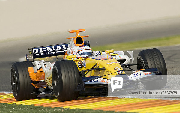 Nelson PIQUET jun.  Brasilien  Renault bei Formel 1 Testfahrten auf dem Circuit Ricardo Tormo bei Valencia  Spanien  Südamerika