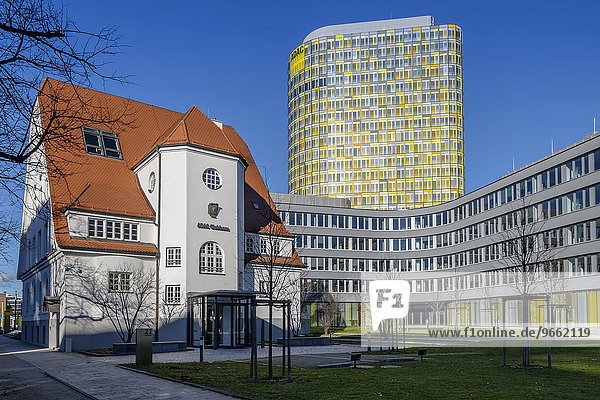 Altes Clubgebäude und Hauptverwaltung des ADAC Allgemeiner Deutscher Automobilclub Architekten Sauerbruch Hutton München Oberbayern Bayern Deutschland Europa