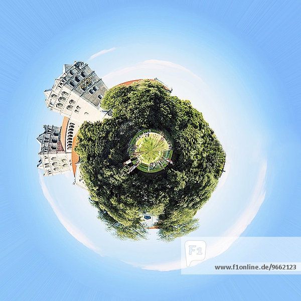 Kleiner Planet Münchner Kirche St. Maximilian