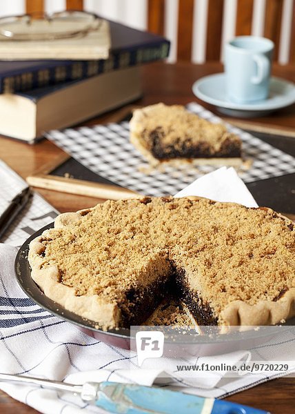 Shoofly Pie (molasses crumble cake  USA)