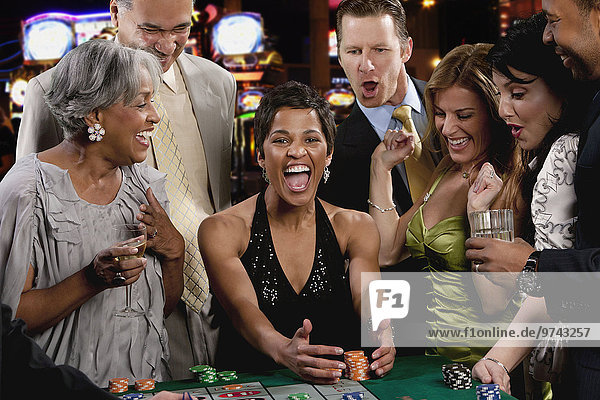 Freundschaft Begeisterung Glücksspiel Casino