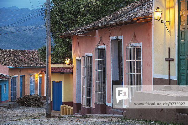 Straße bunt Karibik Westindische Inseln Mittelamerika UNESCO-Welterbe Trinidad und Tobago Kuba