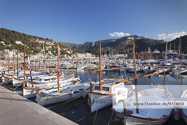 Hafen Europa Boot angeln Balearen Balearische Inseln Spanien