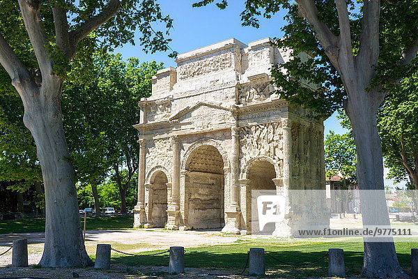 Frankreich Europa Provence - Alpes-Cote d Azur Arc de Triomphe Vaucluse