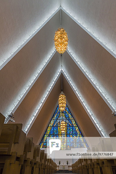 Europa Kathedrale Norwegen Wiederholung Dreieck Arktis Decke Skandinavien Tromso Innenaufnahme