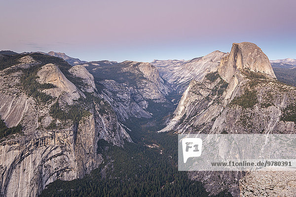 Kuppel Amerika Tal Nordamerika Verbindung zeigen UNESCO-Welterbe Yosemite Nationalpark Kalifornien Kuppelgewölbe Hälfte