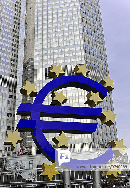 EURO-Zeichen der EZB  Europäische Zentralbank  Frankfurt am Main  Hessen  Deutschland  Europa