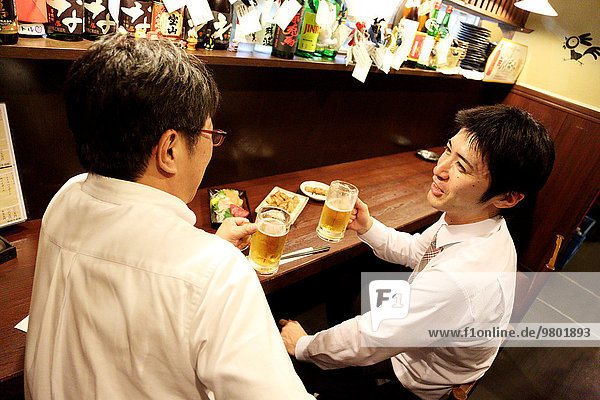 Lifestyle Geschäftsmann Chef trinken japanisch