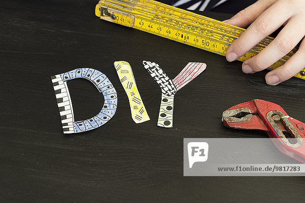 Buchstaben DIY im Zendoodle-Stil