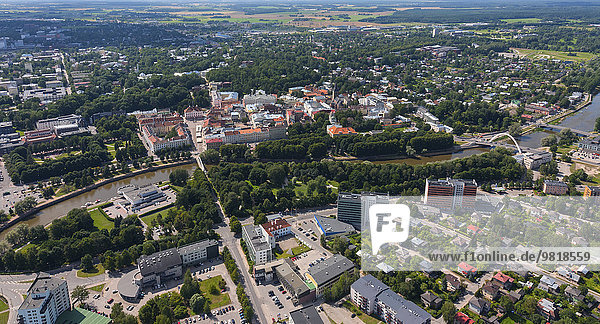 Estland  Tartu  Stadtbild mit dem Fluss Emajogi