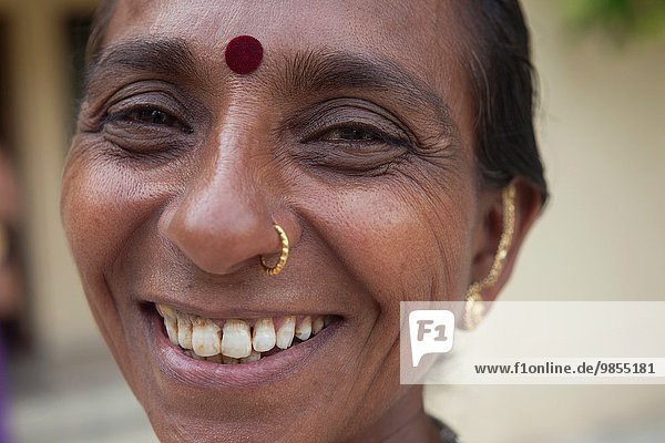 Frau lächeln Indien