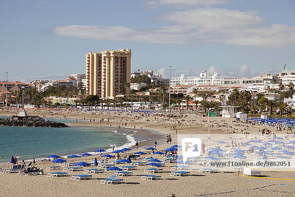 Strand und Hotels  Los Cristianos  Teneriffa  Kanarische Inseln  Spanien  Europa
